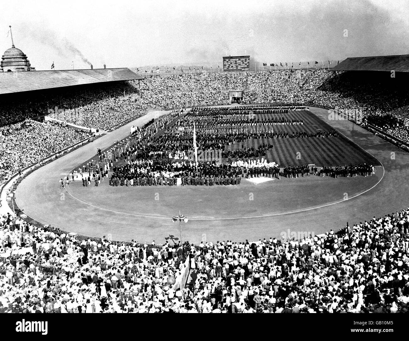 Le squadre si sono schierate durante la cerimonia di apertura dei Giochi Olimpici di Wembley. Foto Stock