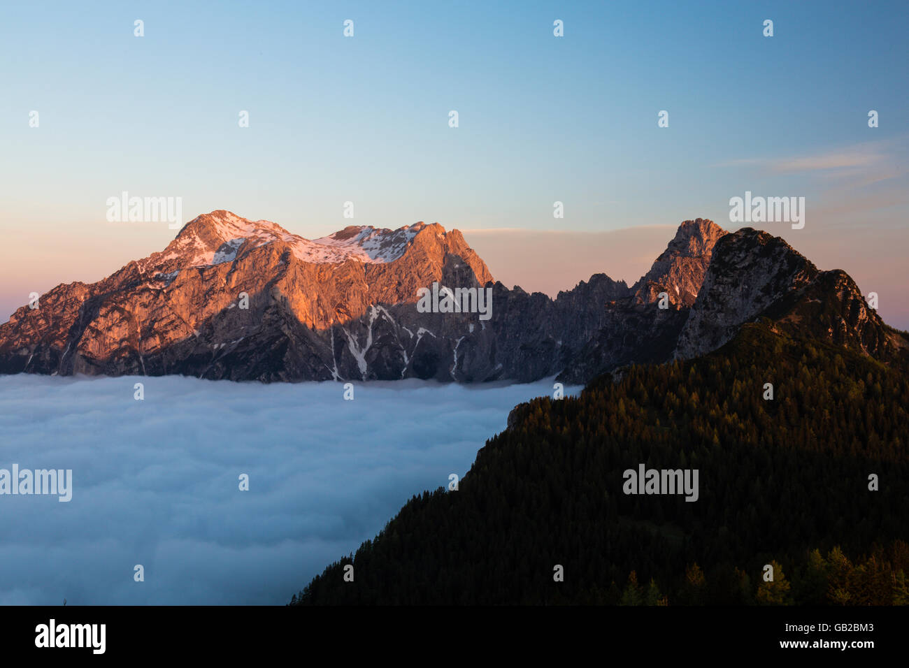 Sunrise, luce di prima mattina, montagna, Großer Buchstein, Nationalpark Gesäuse, Stiria, Austria Foto Stock