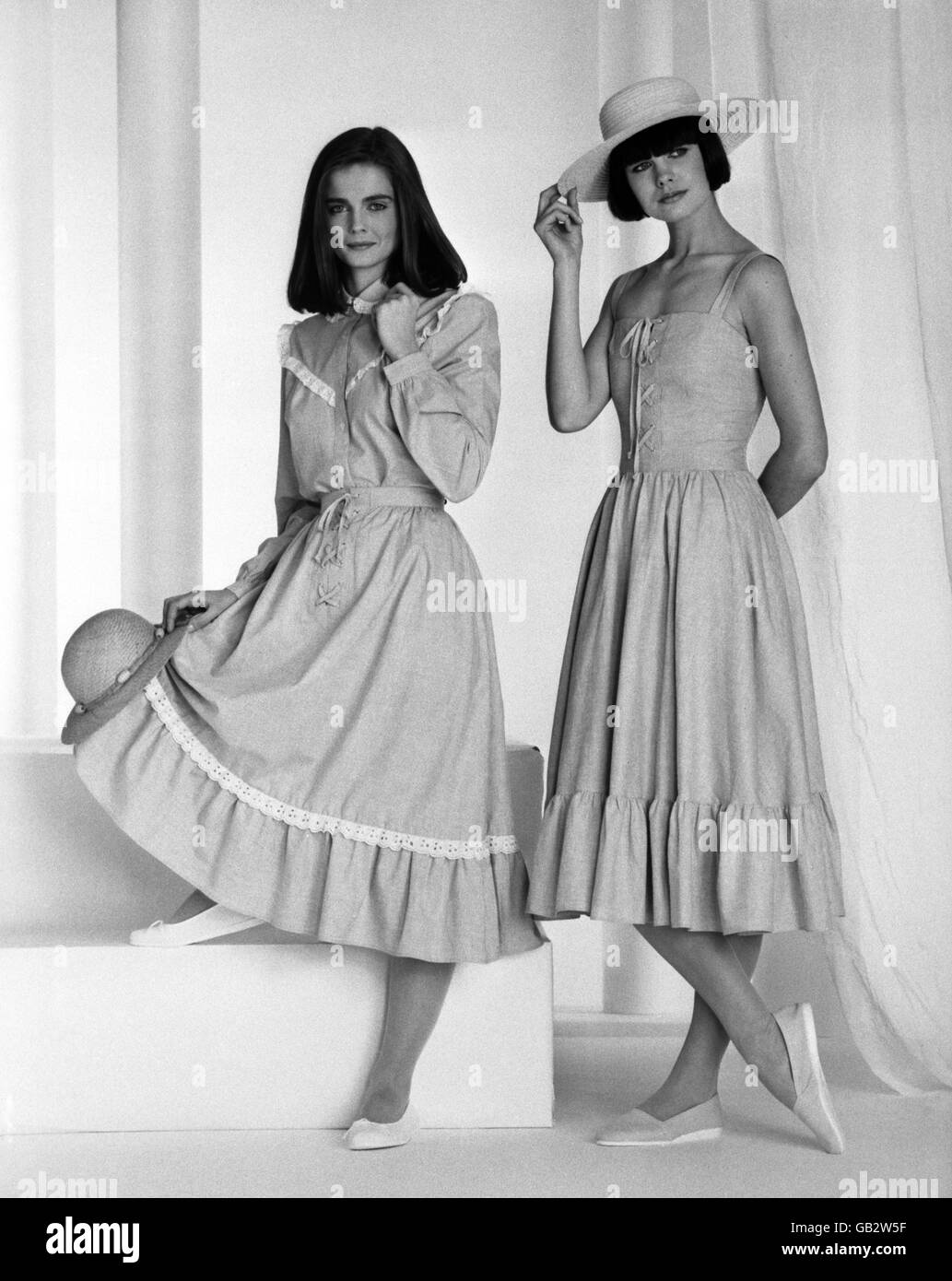 I British Home Store sono preparati per giornate più sunnier con Chambray, che si è dimostrato una scelta popolare per molte persone la scorsa estate e sembra destinata a ripresentare questa stagione. Foto Stock