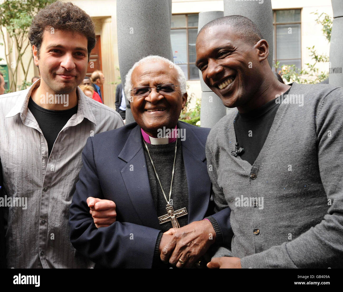 L'arcivescovo Desmond Tutu svela memorial Foto Stock
