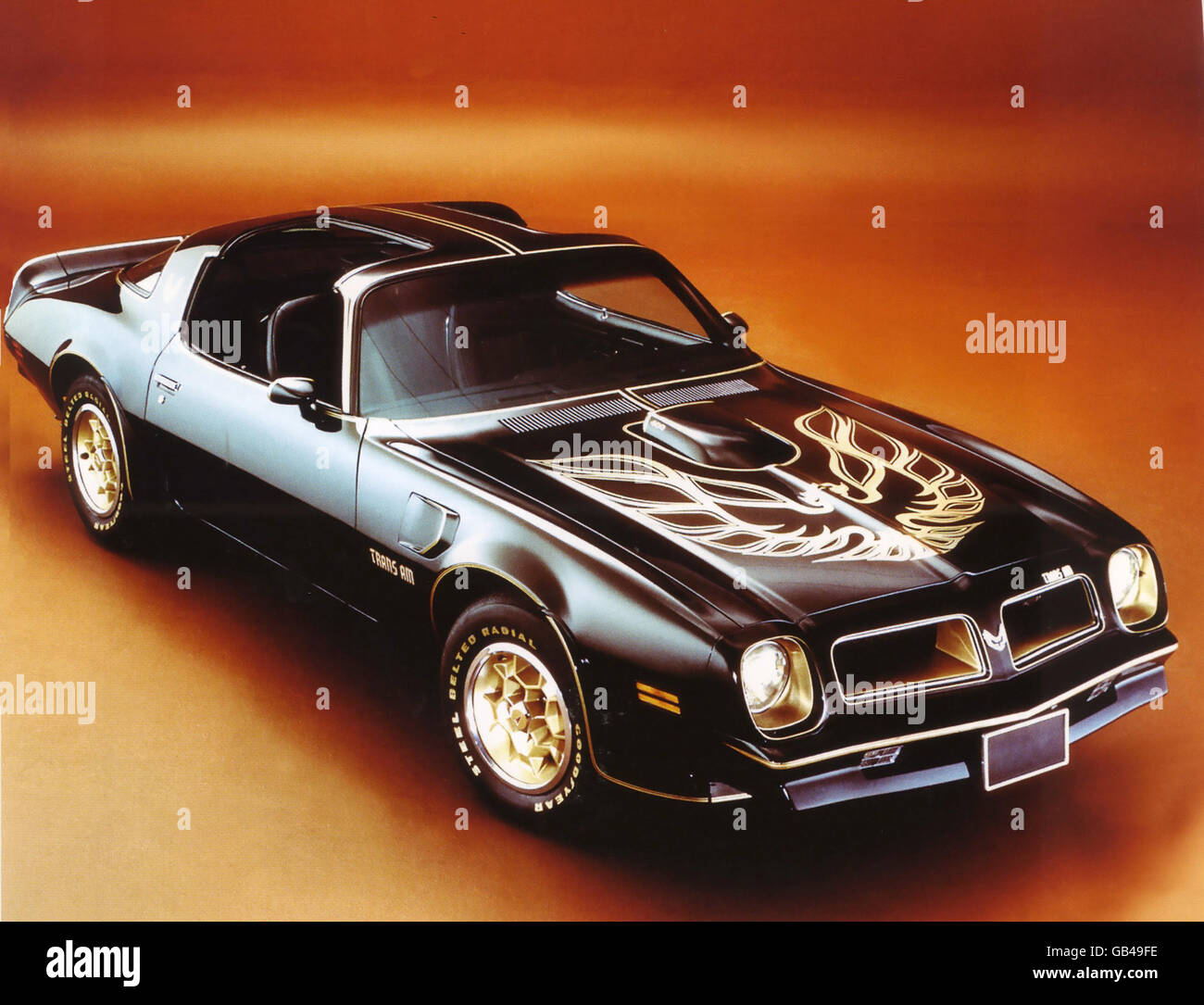 La Pontiac Firebird 1976 Oro e Nero Special Edition. Foto General Motors Foto Stock