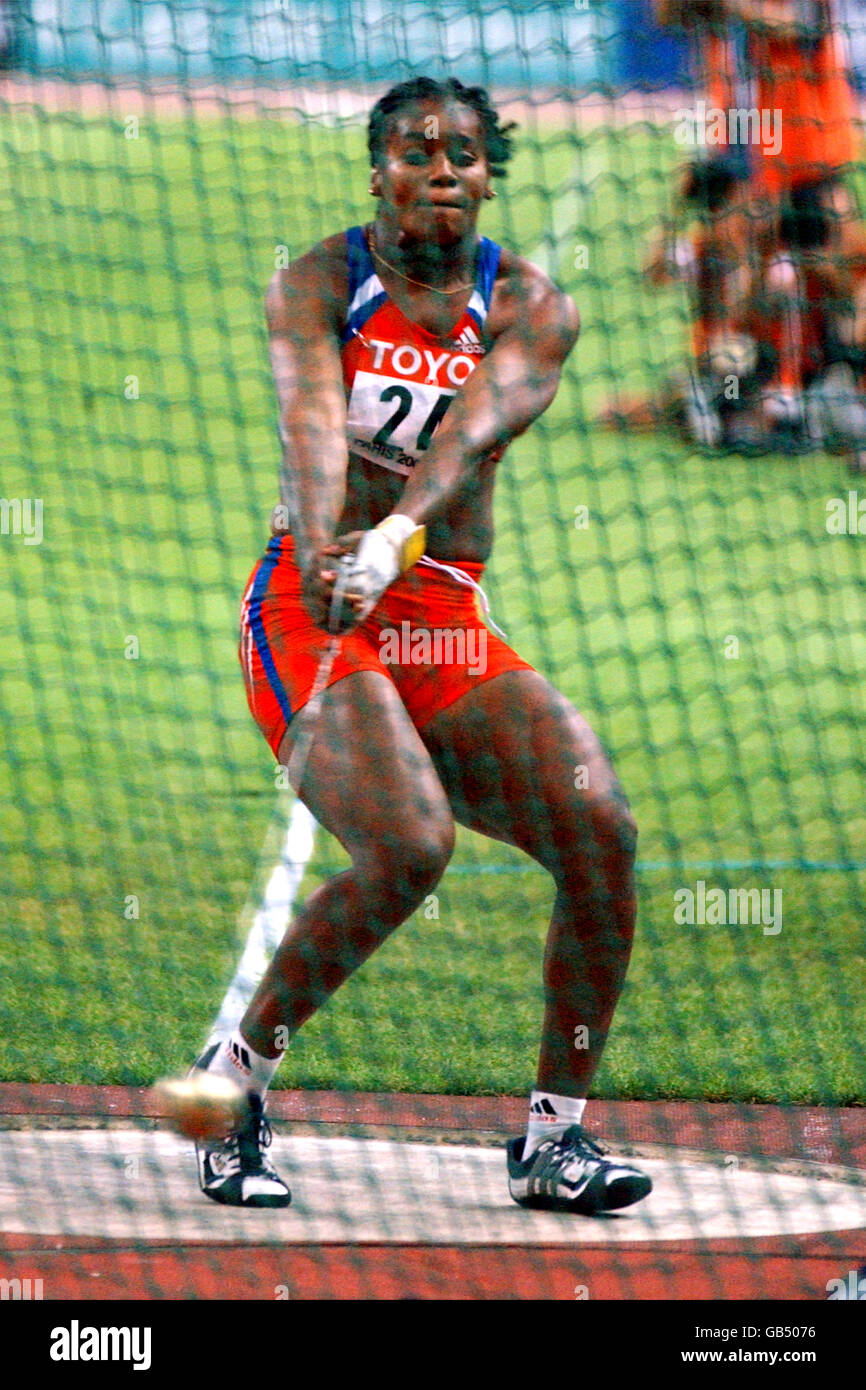 Atletica - IAAF mondiale di atletica - Parigi 2003 - Donne Lancio del martello Finale Foto Stock