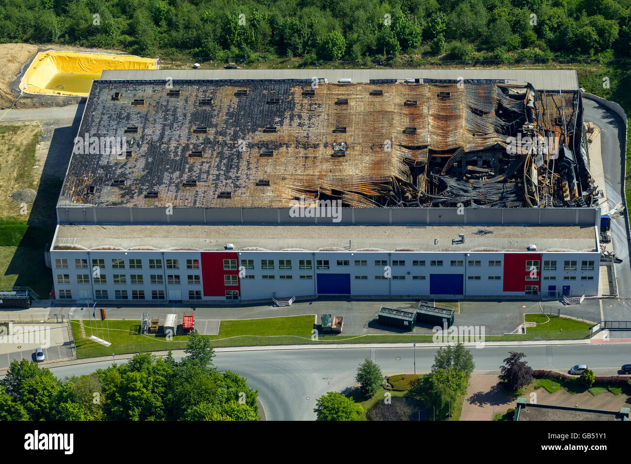 Vista aerea, incendio rovina hall del fornitore automobilistico WKW Faulenbach Automotive, Sprockhövel, la zona della Ruhr, Renania settentrionale-Vestfalia Foto Stock