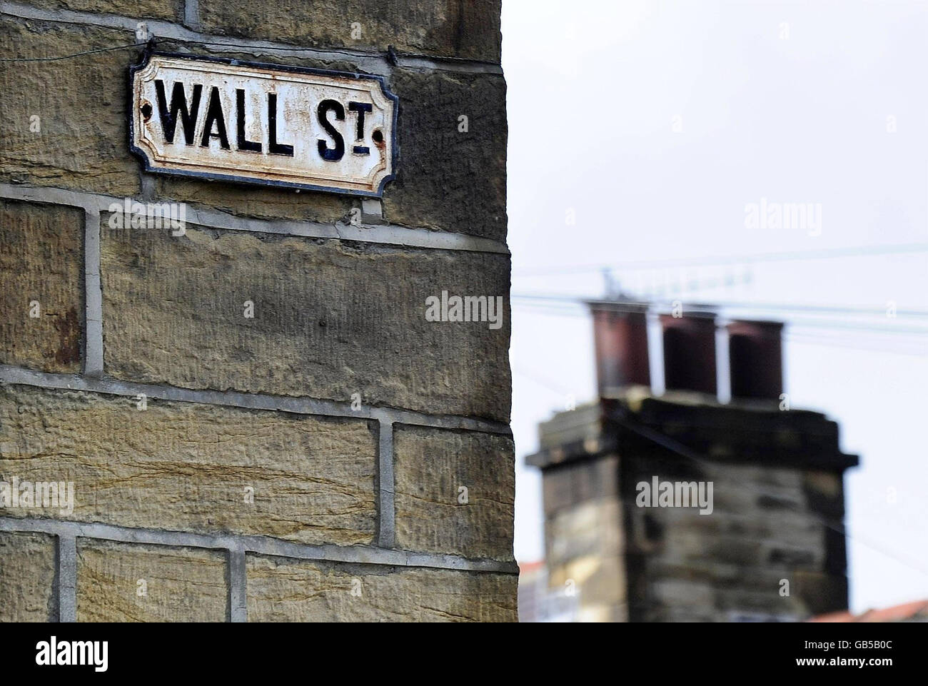 Bradford e Bingley per essere nazionalizzati. Wall Street nel West Yorkshire vicino a Bingley, dove due delle più grandi banche britanniche sono state recentemente acquisite. Foto Stock