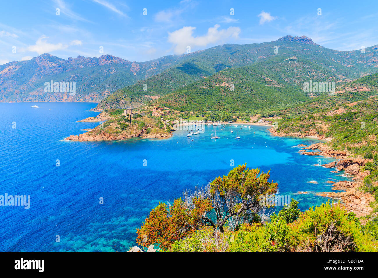 Bella Baia di Girolata con un mare azzurro acqua, Corsica, Francia Foto Stock