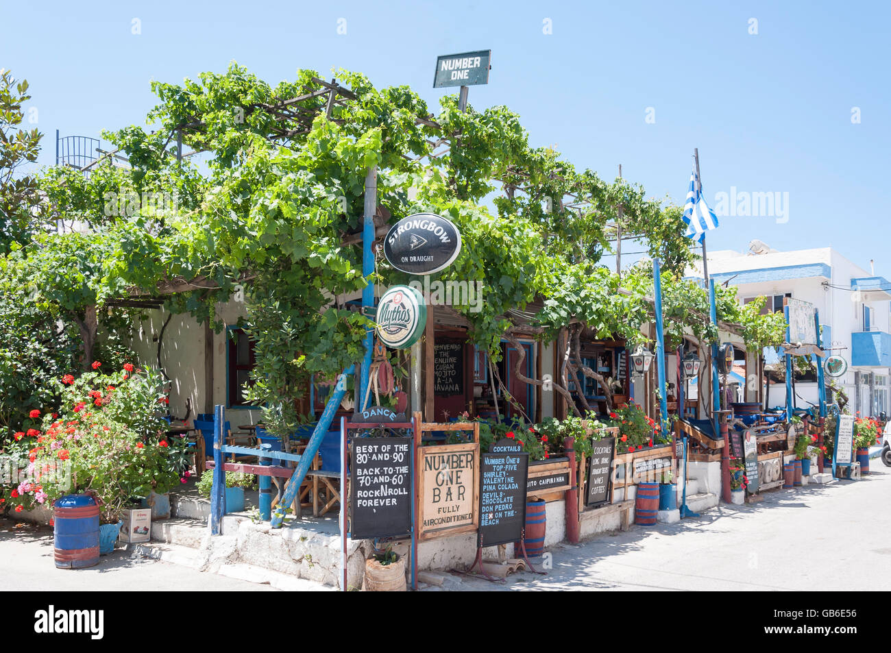 Il numero uno Bar, Mastihari, Kos (Cos), del Dodecaneso, Egeo Meridionale Regione, Grecia Foto Stock