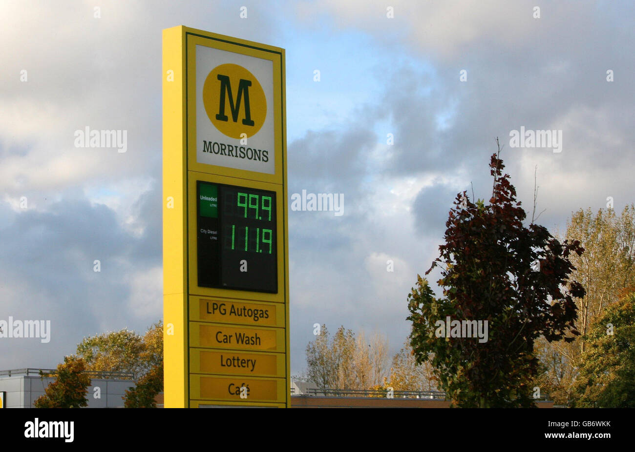 I prezzi della benzina drop Foto Stock