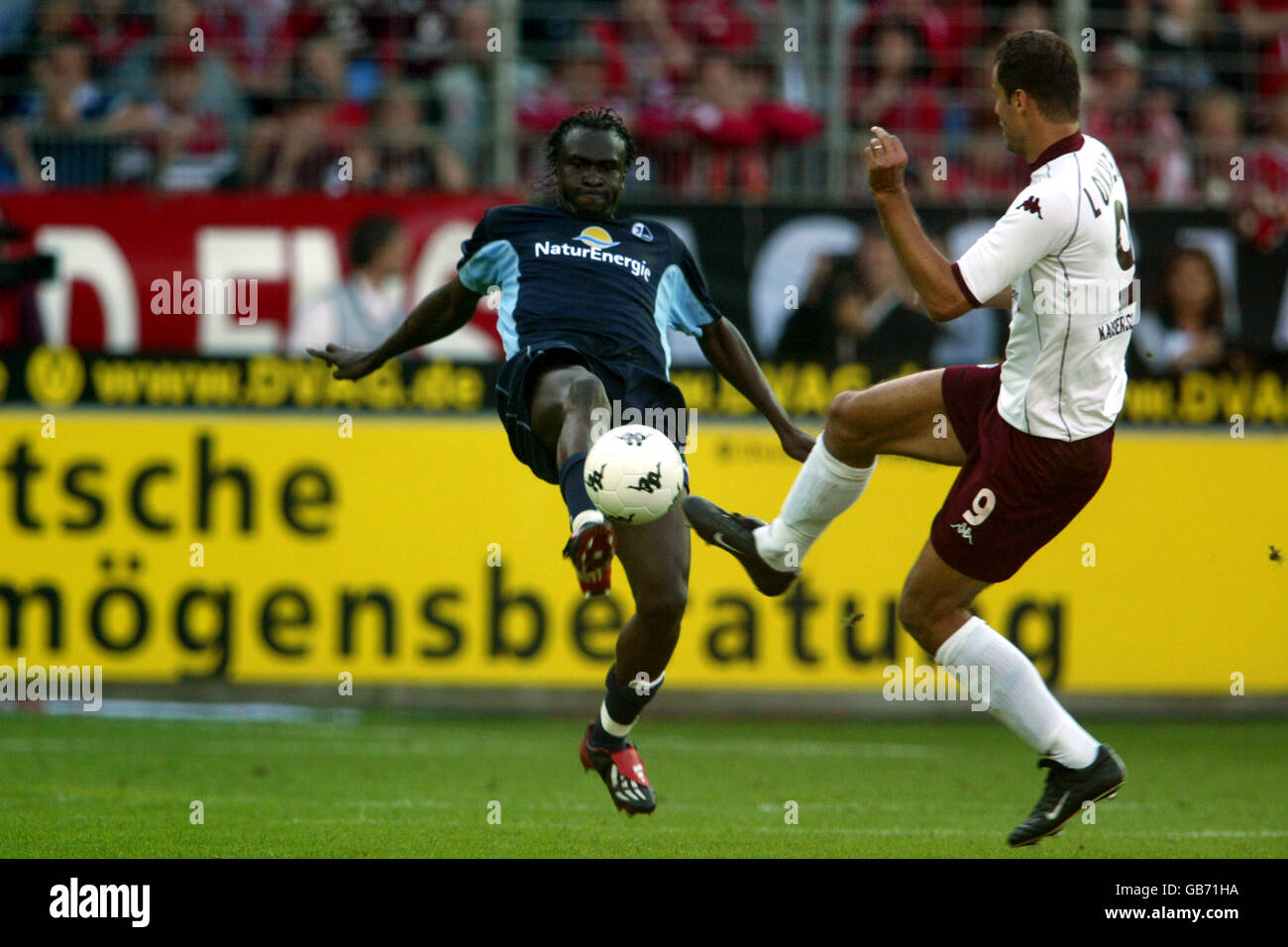 Calcio - Bundesliga tedesca - Kaiserslautern v Freiburg Foto Stock