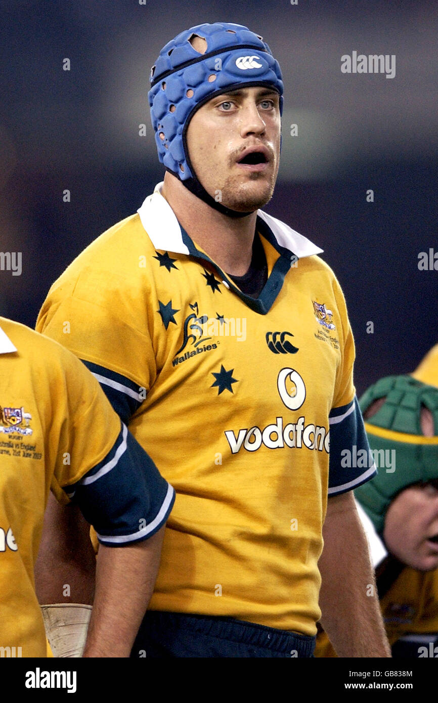 Rugby Union - England Tour - Australia / Inghilterra. Nathan Sharpe,  Australia Foto stock - Alamy