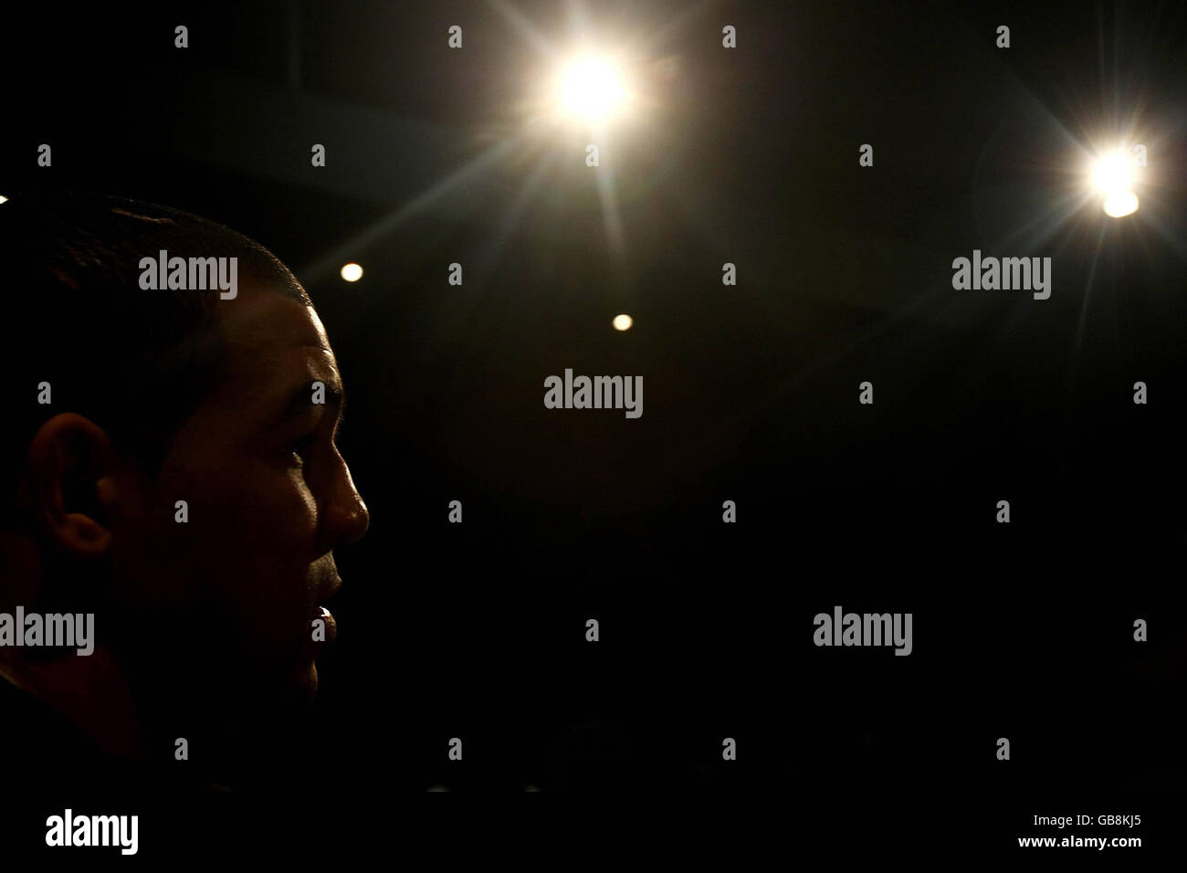 Il pugile Darren Sutherland, vincitore della medaglia di bronzo alle Olimpiadi, durante una conferenza stampa alla Dublin City University, Dublino, Irlanda. Foto Stock