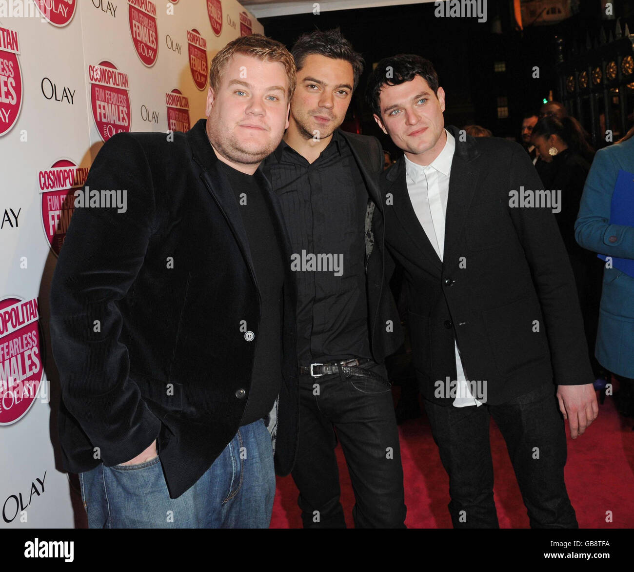 James Corden, Dominic cooper e Mathew Horne al Cosmopolitan Ultimate Women of the Year Awards, presso Banqueting House, Whitehall Place, nel centro di Londra. Foto Stock