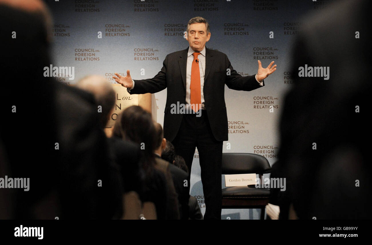 Il primo ministro Gordon Brown parla al Consiglio per le relazioni estere dell'attuale economia globale di New York. Foto Stock