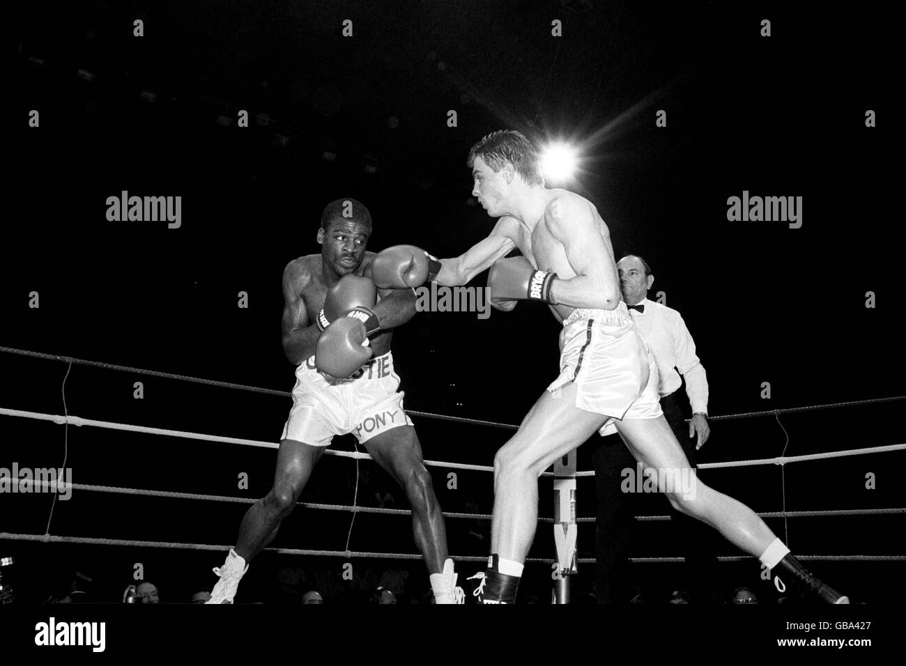 Boxing - British Middleweight Championship Eliminator - Marco Kaylor v Errol Christie - Wembley Foto Stock