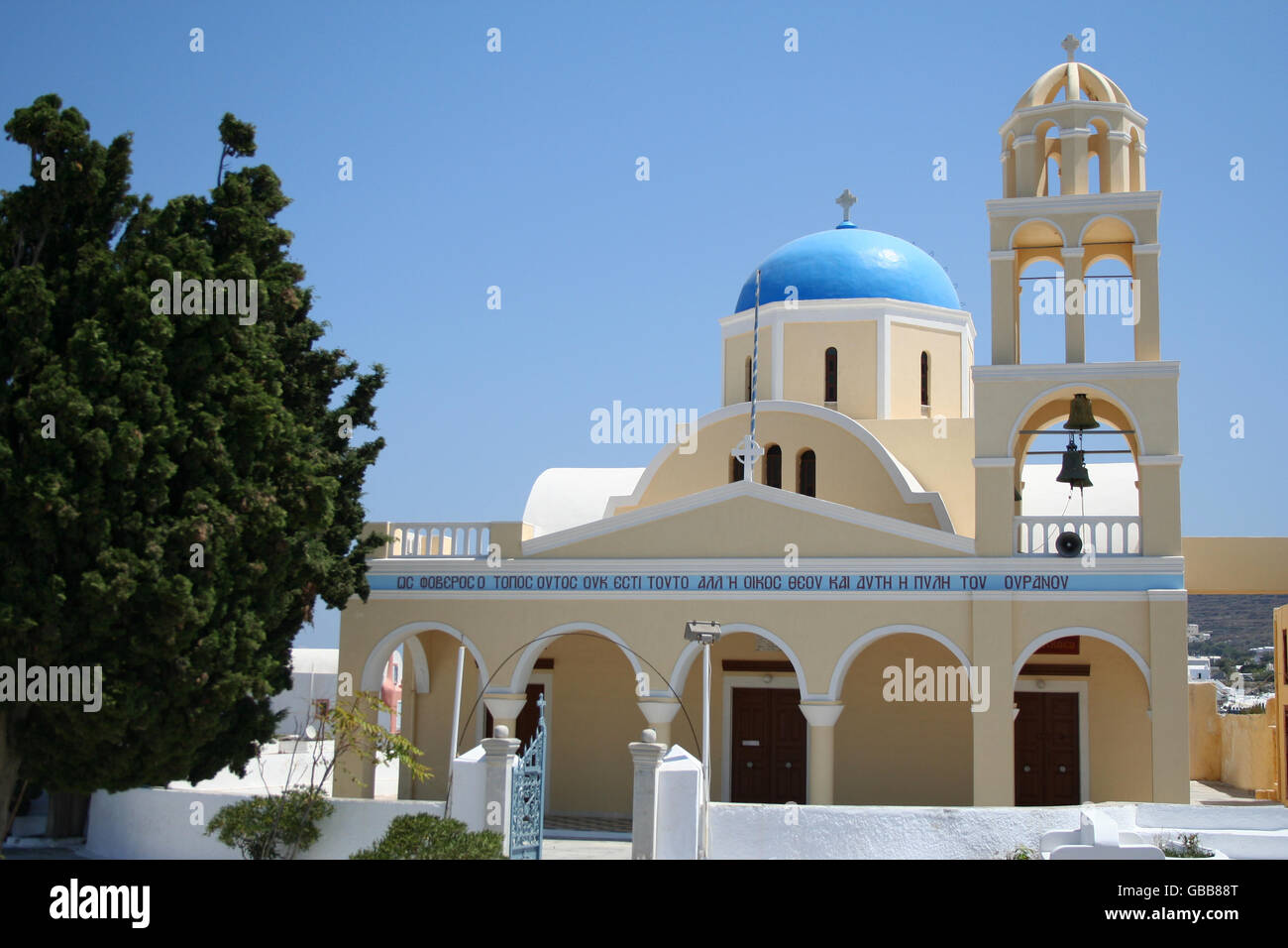 Chiesa Ortodossa greca sull'isola di Santorini. Foto Stock