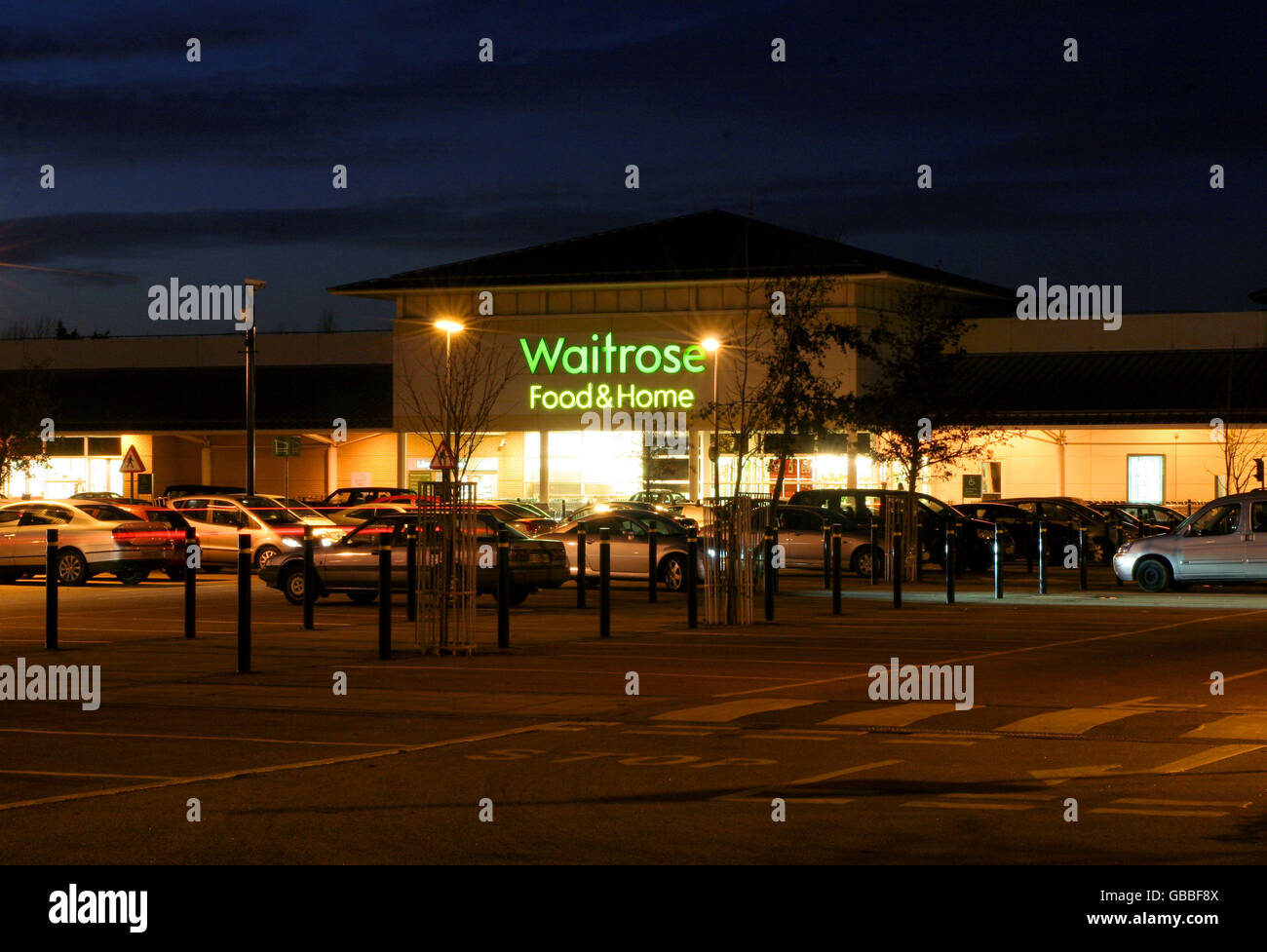 Vista generale di un negozio Waitrose a Fossets Park, Southend. Foto Stock