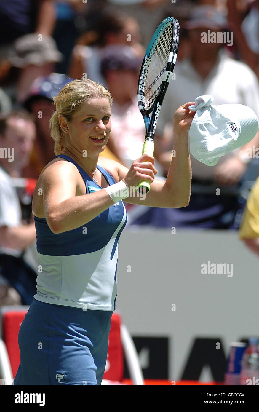 Tennis - Australiano aperto 2004 - quarto turno. Kim Clijsters celebra la sua vittoria su Silvia farina Elia Foto Stock