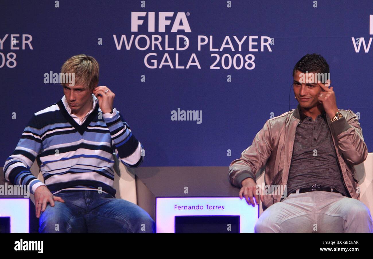 Cristiano Ronaldo di Manchester United (a destra) e Fernando Torres di Liverpool Il FIFA World Player Gala 2008 Foto Stock