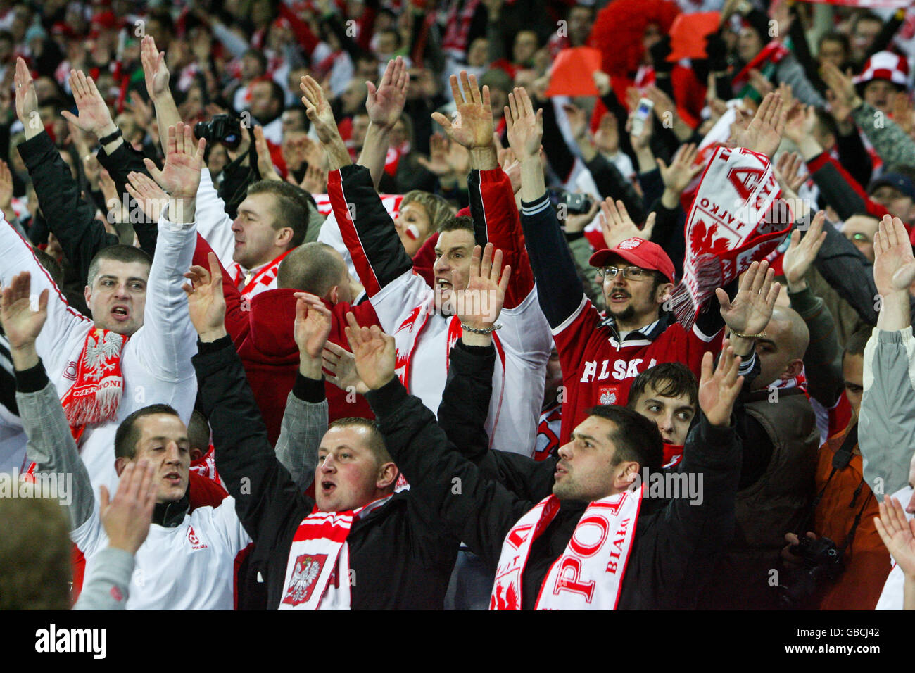 Calcio - International friendly - Repubblica d'Irlanda / Polonia - Croke Park. I tifosi polacchi sostengono il loro fianco negli stand Foto Stock