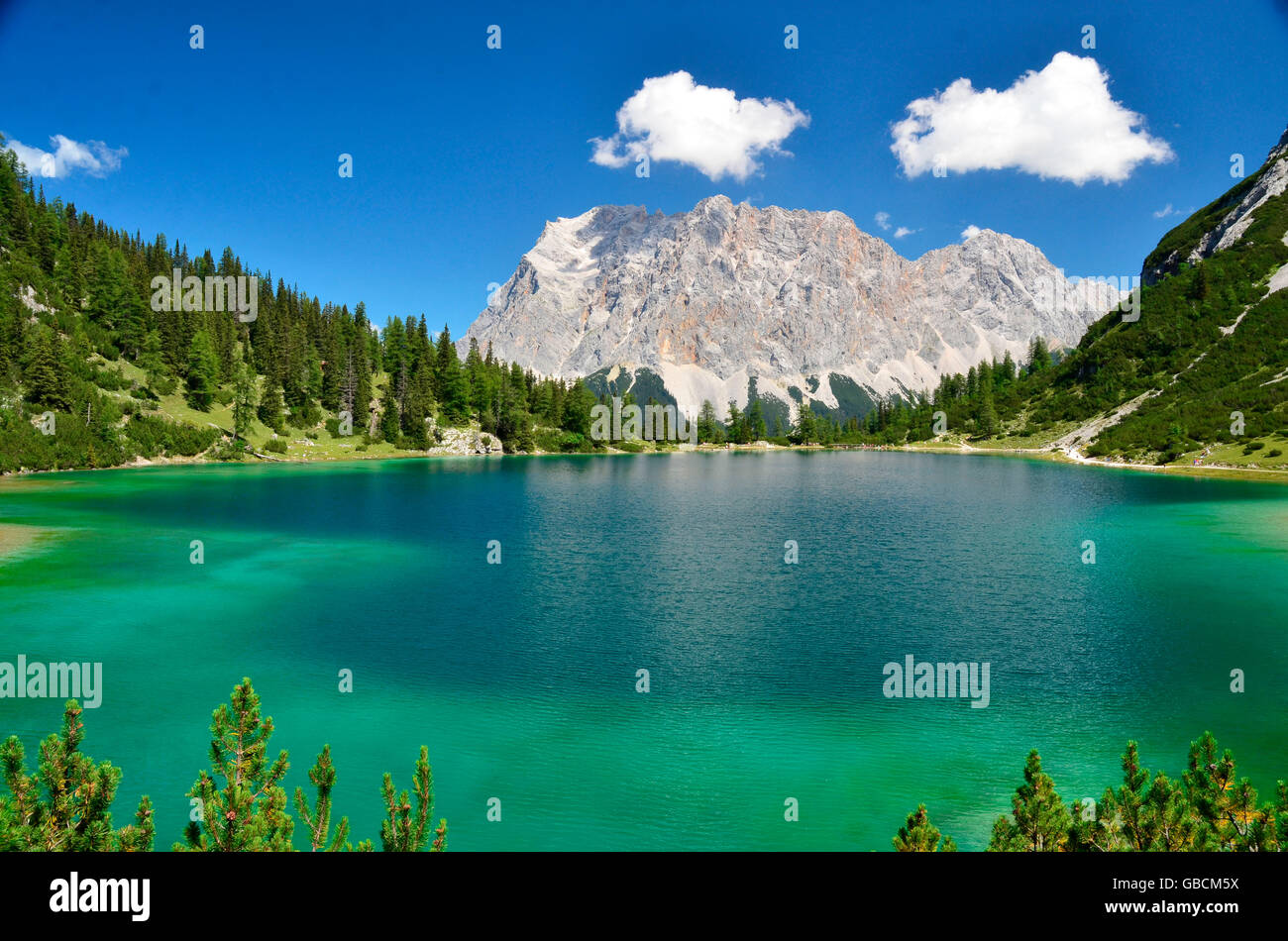 Bergsee, Sommer, Ehrwalder Alm, Seebensee, Zugspitze, Tirol, Oesterreich Foto Stock