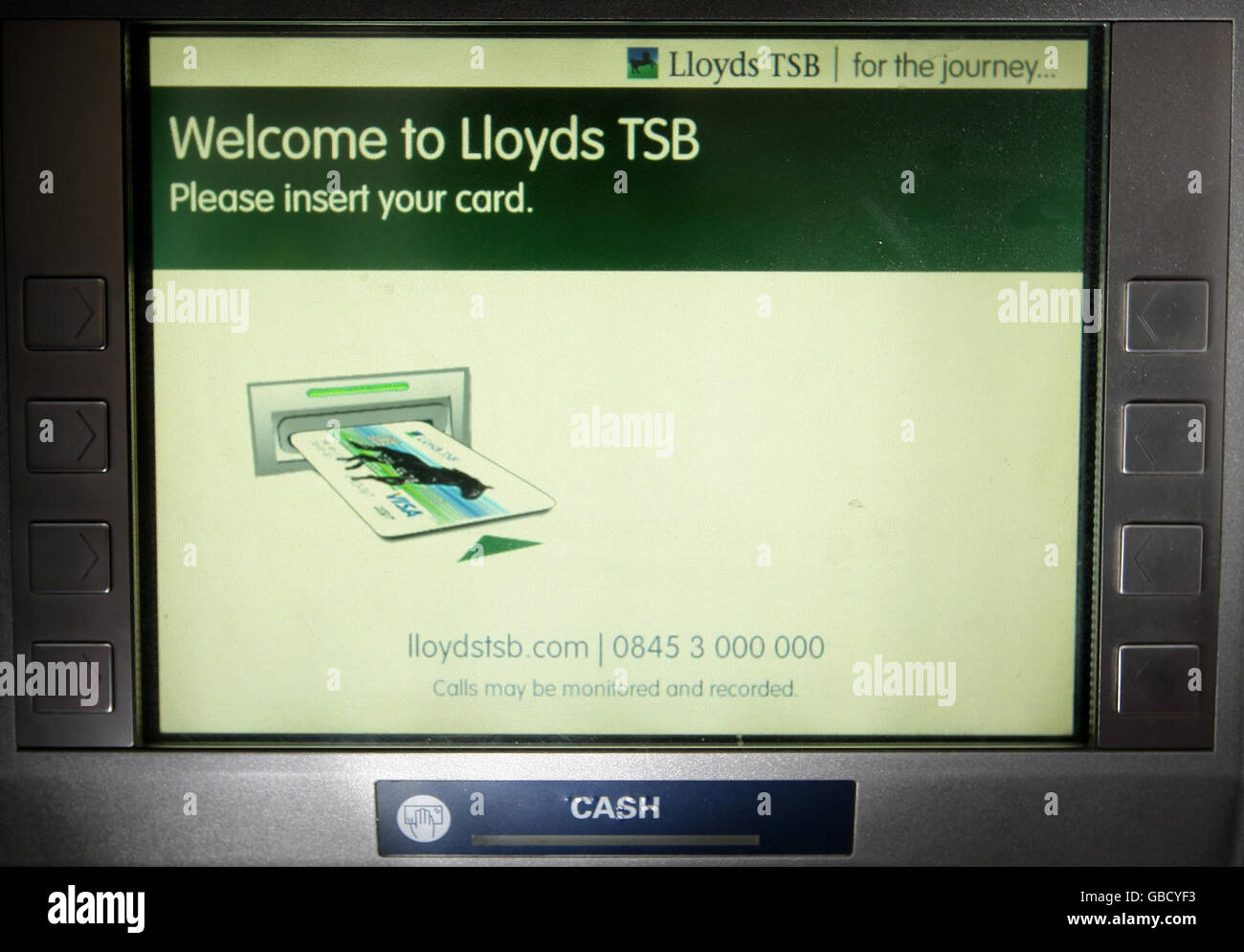 Vista generale di una macchina Cash Point presso un Lloyds TSB nel centro di Londra. Foto Stock