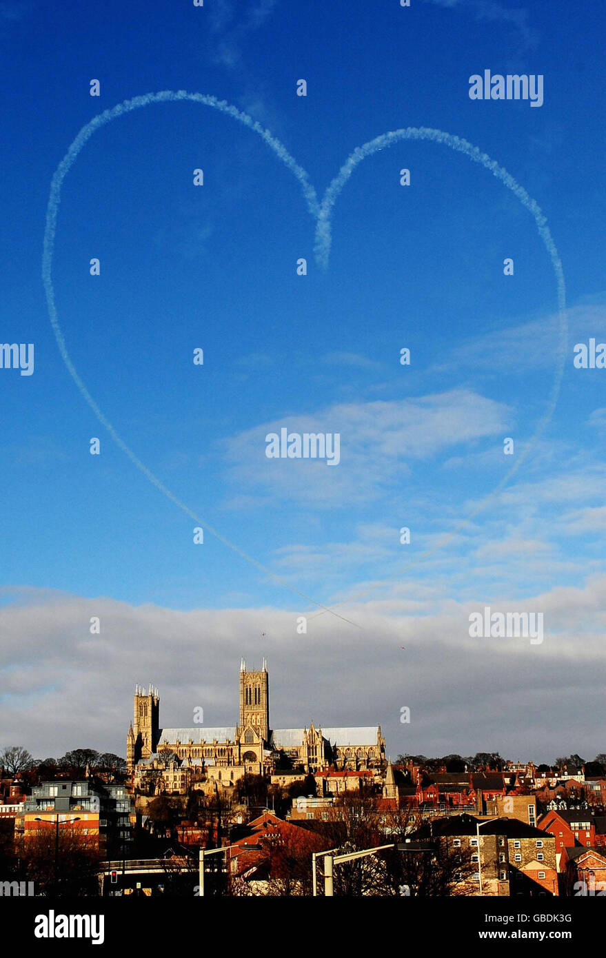 Costumi e Tradizioni - San Valentino Fly-Past - frecce rosse Synchro coppia - Lincoln Foto Stock