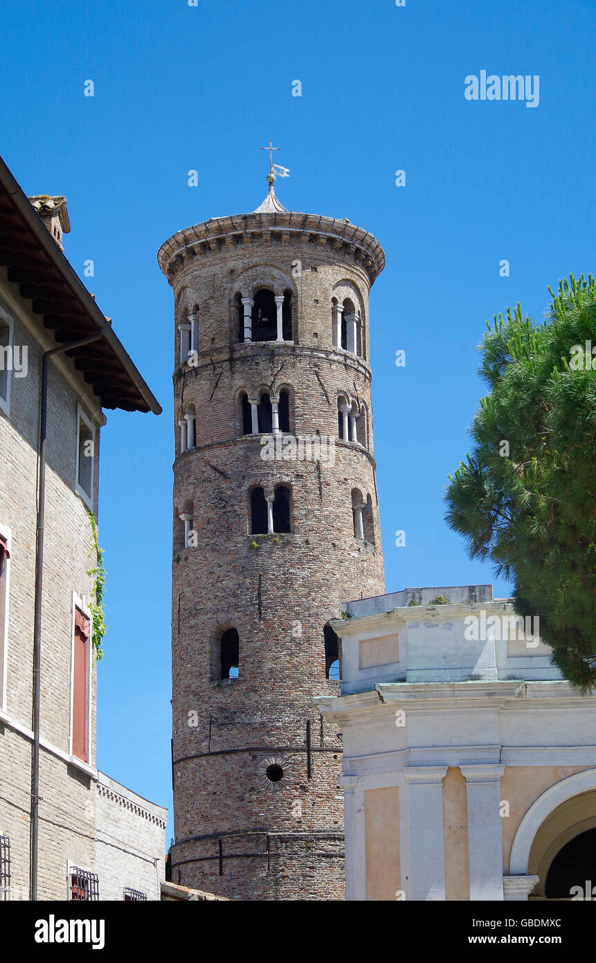 Ravenna, Italia, Cattedrale del Duomo il campanile in mattoni Foto Stock