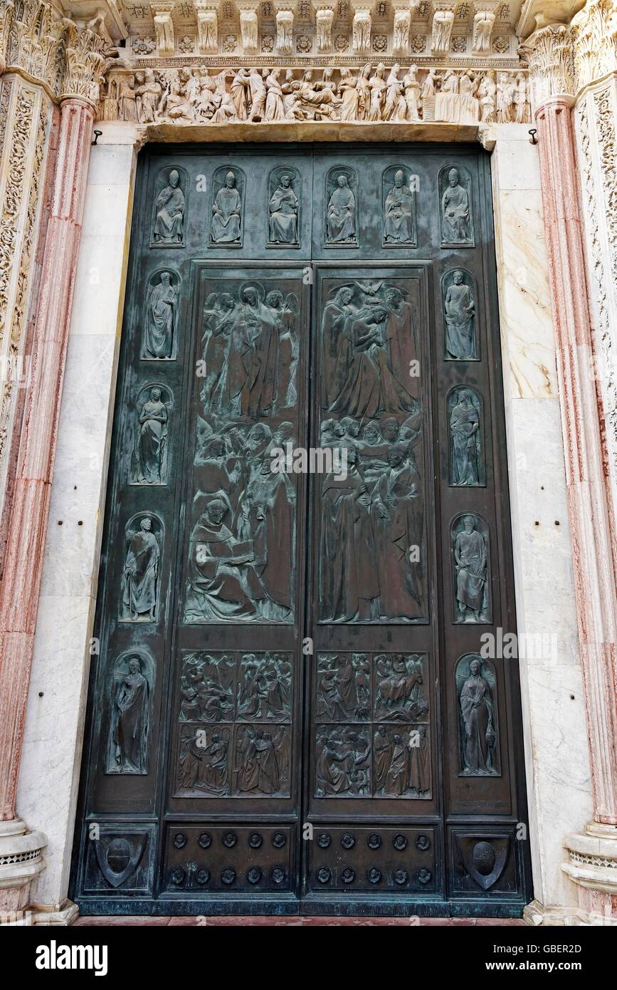 Ingresso, porta, Santa Maria Assunta, cattedrale, Siena, Toscana, Italia Foto Stock