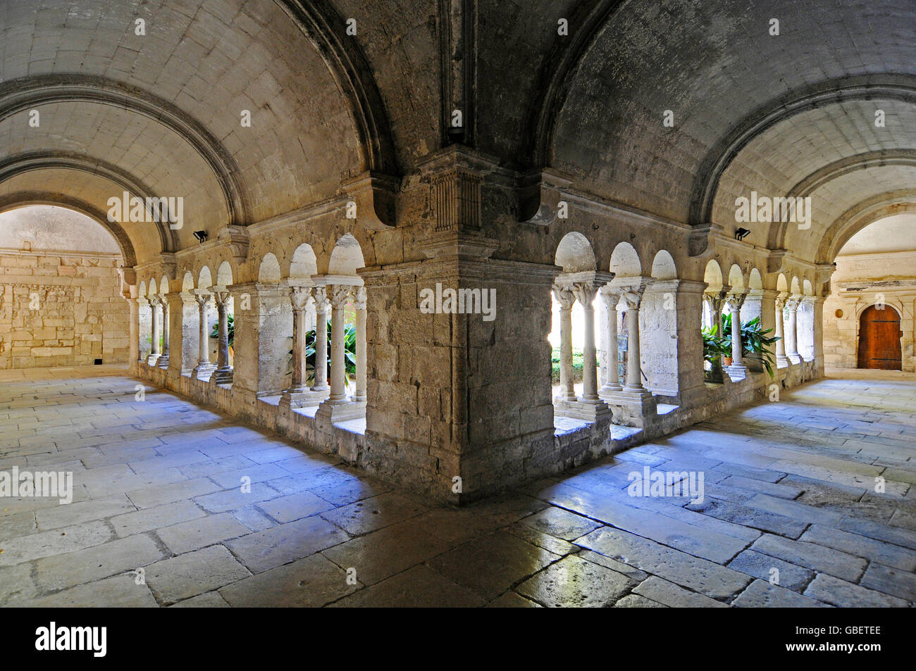 Chiostri, Saint Paul de Mausole, monastero, una chiesa, un museo, Salon de Provence, in Provenza Costa Azzurra, Francia meridionale, Francia Foto Stock