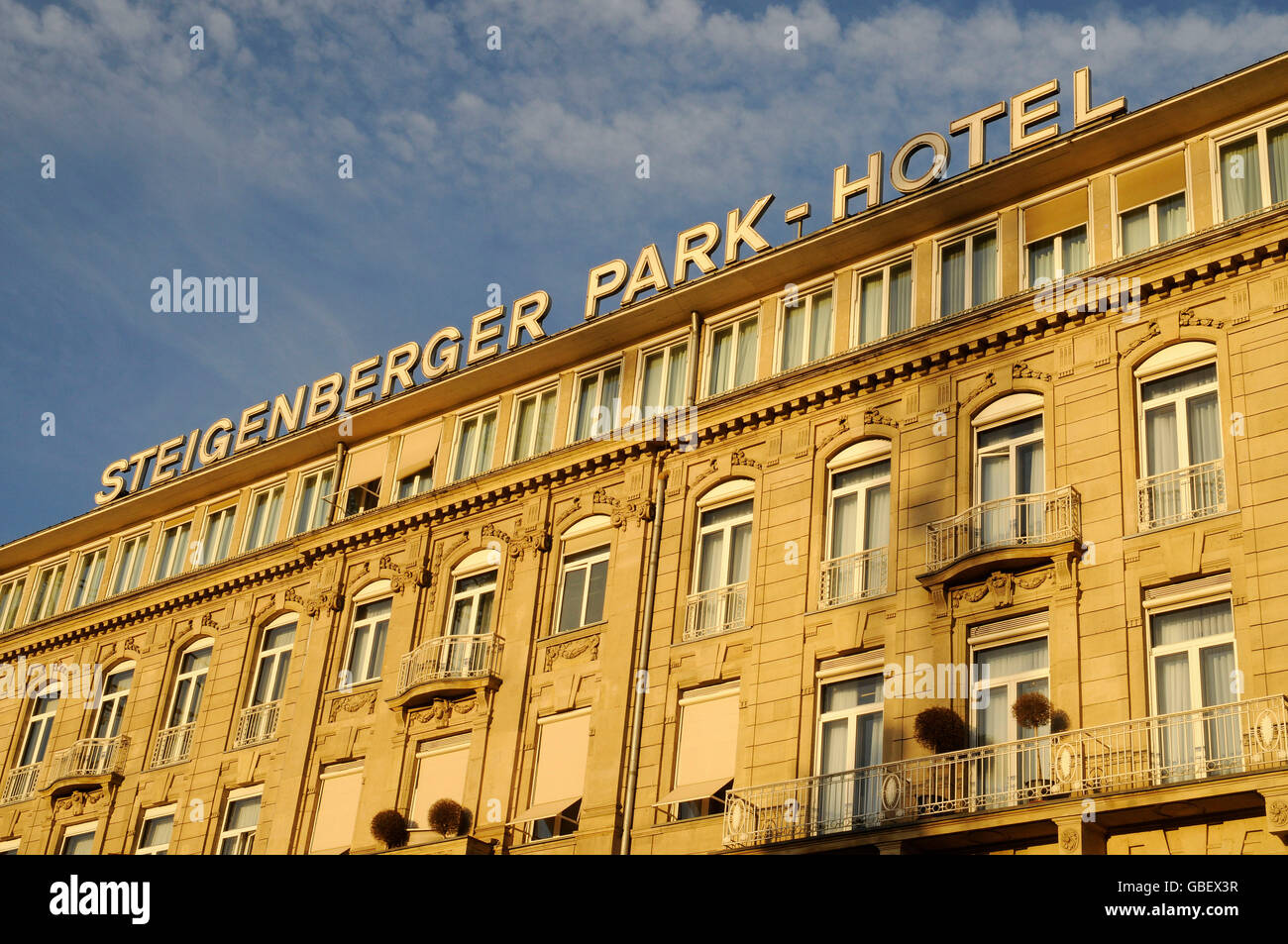 Steigenberger Park-Hotel, Hotel, Koe, Konigsallee, passeggiata shopping, Dusseldorf, Renania settentrionale-Vestfalia, Germania / Königsallee, Düsseldorf, Kö Foto Stock