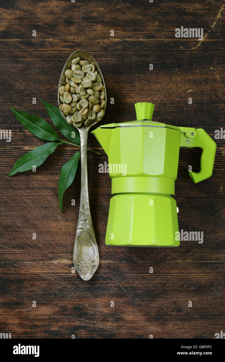 Organici naturali di caffè verde fagioli, cibo sano Foto Stock