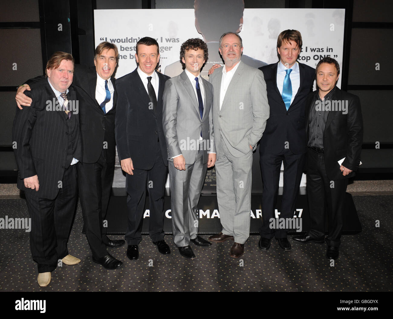 Cast in arrivo alla prima di The Damned United al Vue Cinema di Londra. Foto Stock