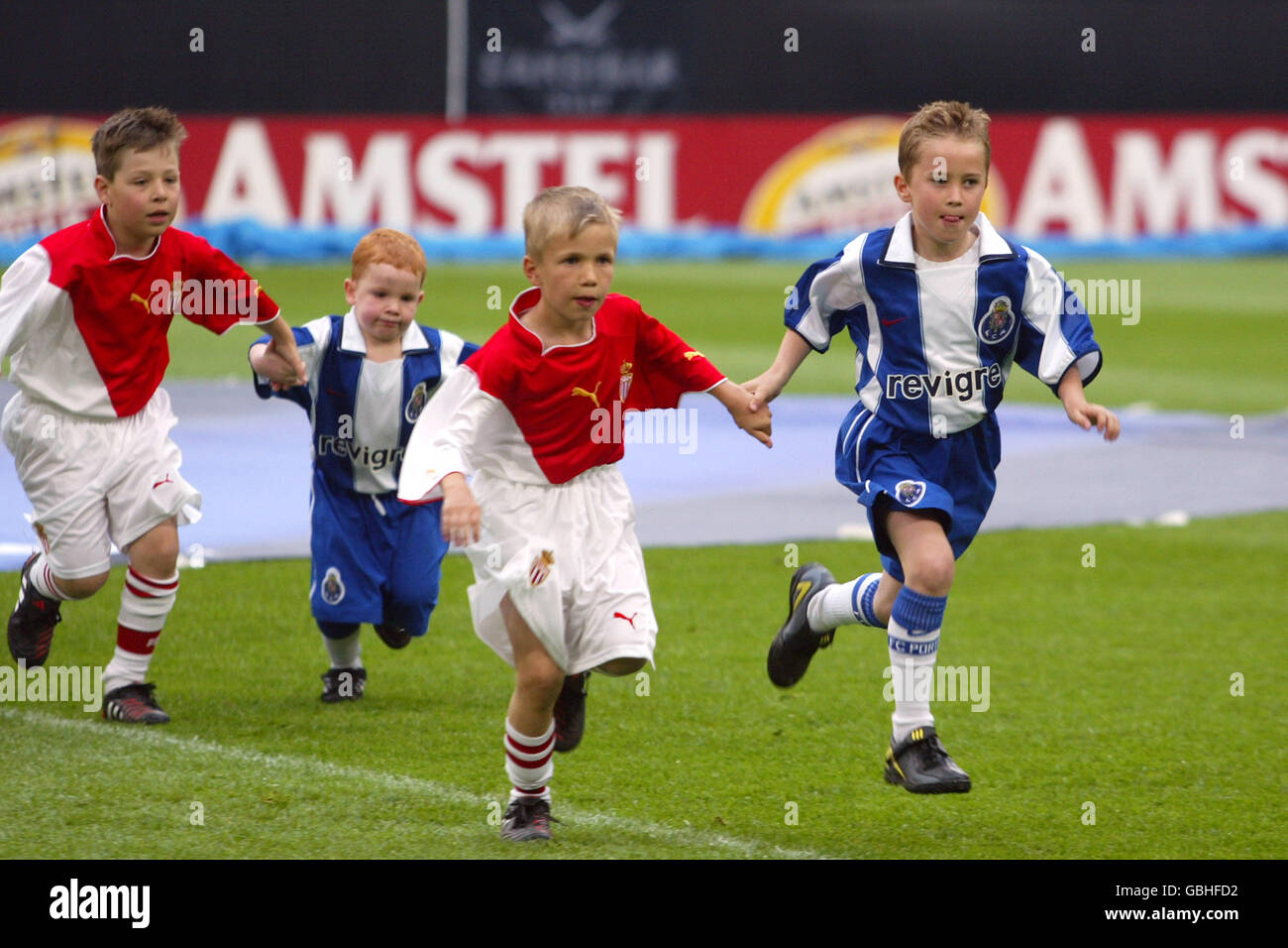 Calcio - UEFA Champions League - finale - Monaco v FC Porto. Mascotte Monaco e FC Porto Foto Stock