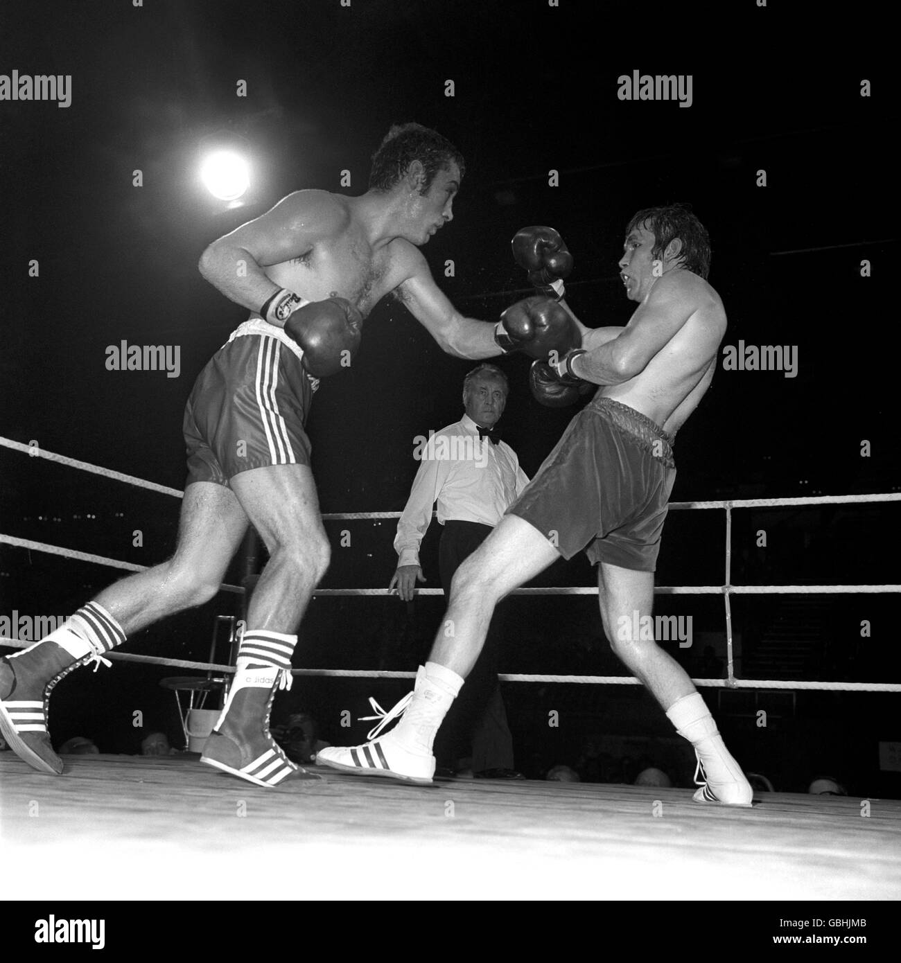 Boxing - British Middleweight Title - Alan Minter v Kevin Finnegan - Empire Pool - Wembley Foto Stock