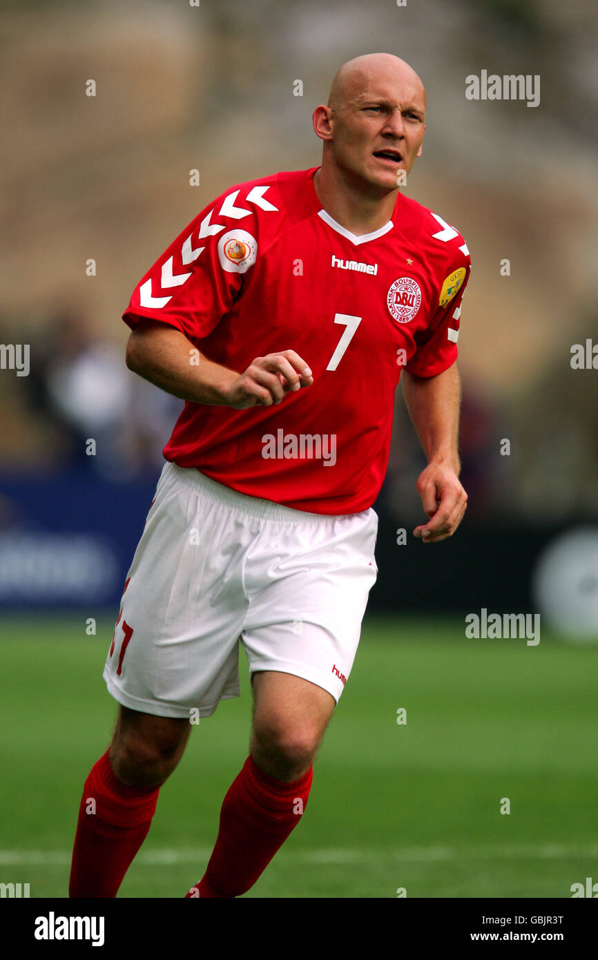 Calcio - Campionato europeo UEFA 2004 - Gruppo C - Bulgaria / Danimarca. Thomas Gravesen, Danimarca Foto Stock