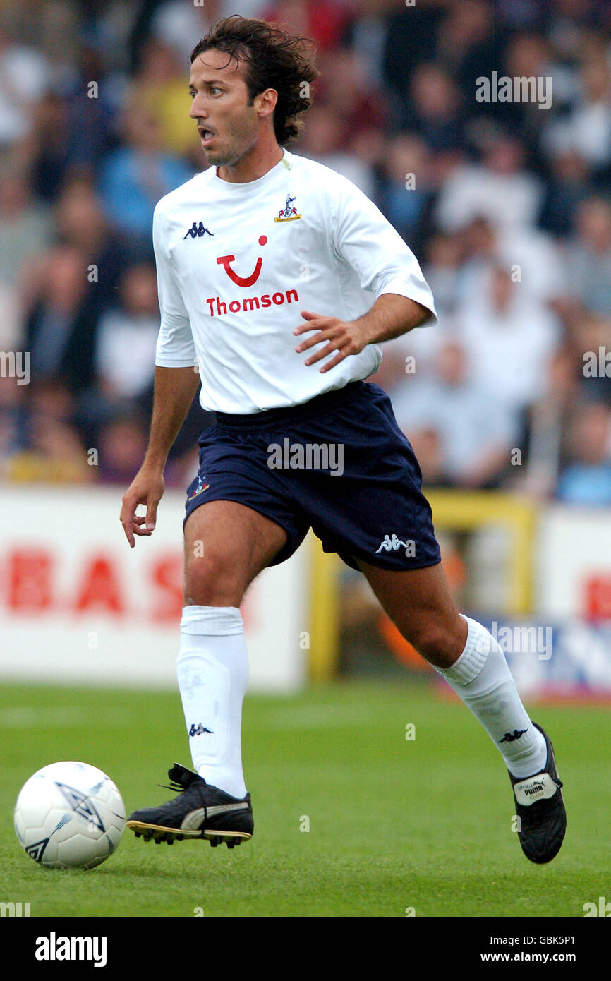 Calcio - amichevole - Stevenage Borough v Tottenham Hotspur. Mauricio Tarco, Tottenham Hotspur Foto Stock