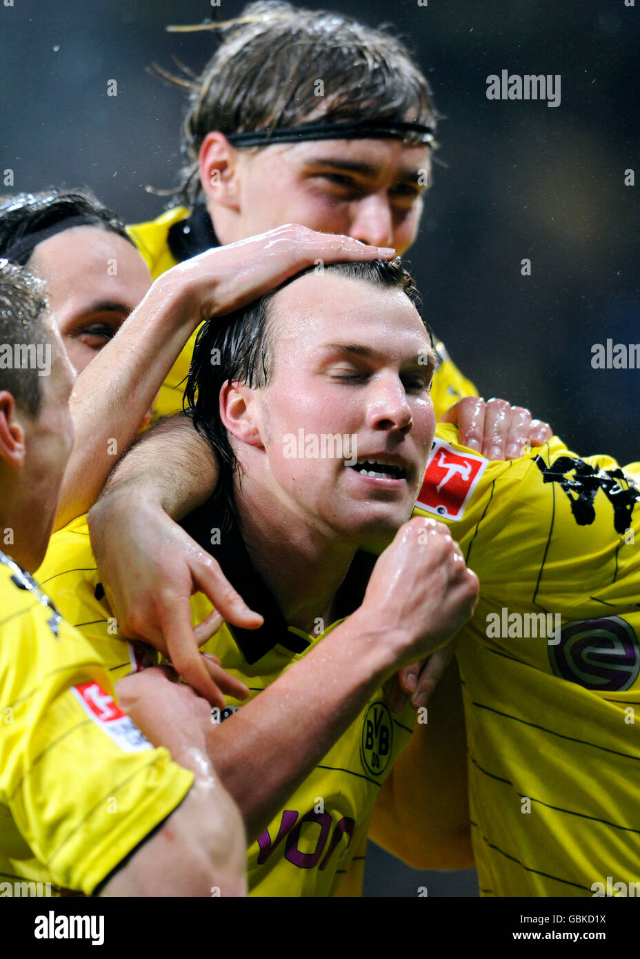 Kevin Grosskreutz celebra il suo obiettivo di 0:2 con Marcel Schmelzer, Bayer Leverkusen - Borussia Dortmund 1:3 Foto Stock