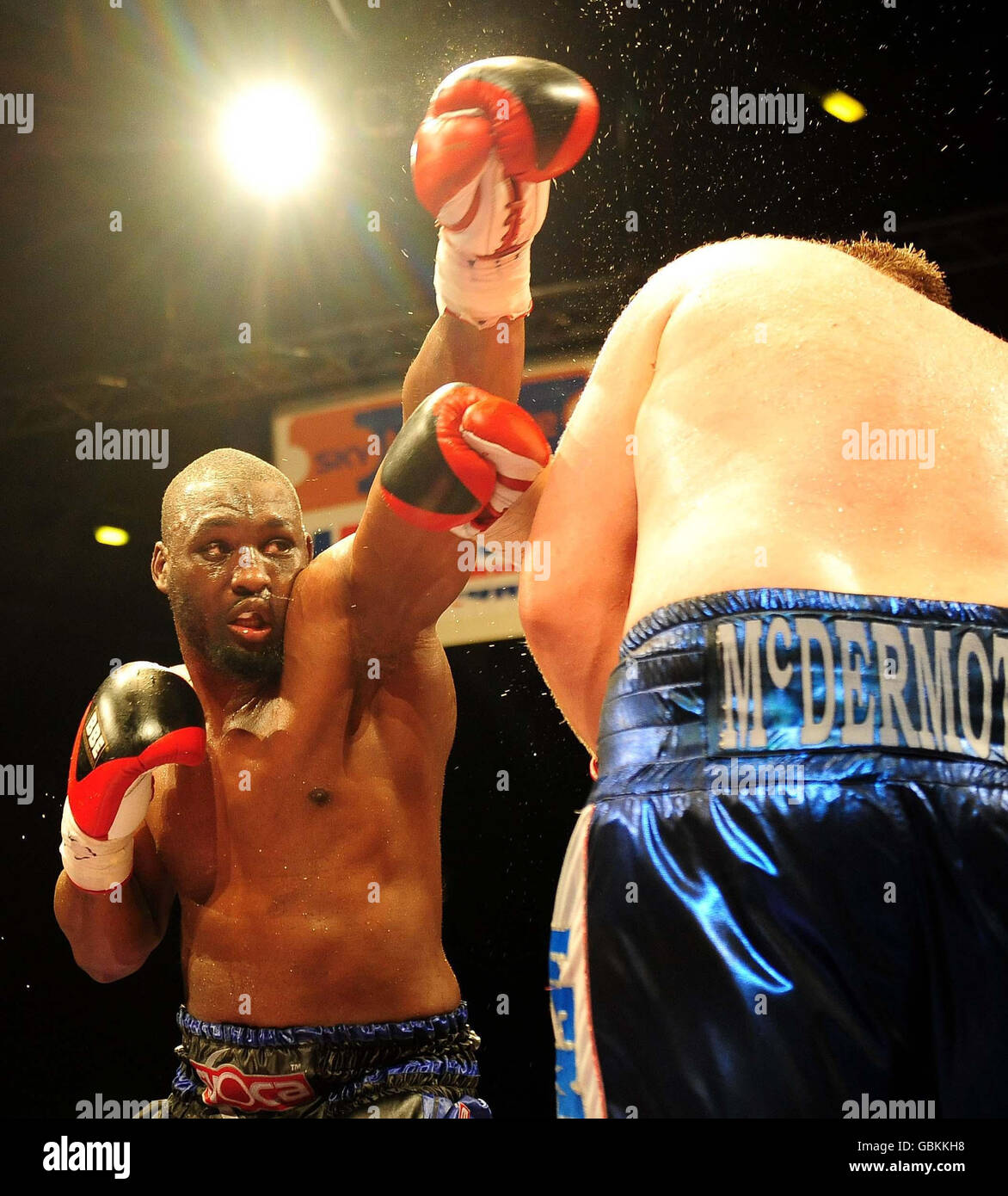 Boxing - European Heavyweight titolo di lotta - Danny Williams v John McDermott - Crowtree il centro per il tempo libero Foto Stock