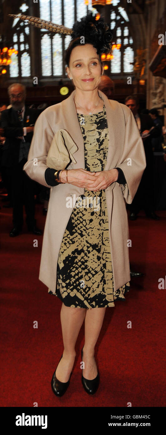 L'attrice Kristin Scott Thomas presso un ricevimento Guildhall dopo un servizio alla Cattedrale di St Paul per celebrare il Centenario dell'Aviazione Navale. La sig.na Scott Thomas, che ha perso suo padre, un pilota del braccio dell'aria della flotta in un Vixen del mare in 1966 e più successivamente il suo padre di passo, anche pilota del braccio dell'aria della flotta in un Phantom in 1971, ha parlato al servizio. Foto Stock