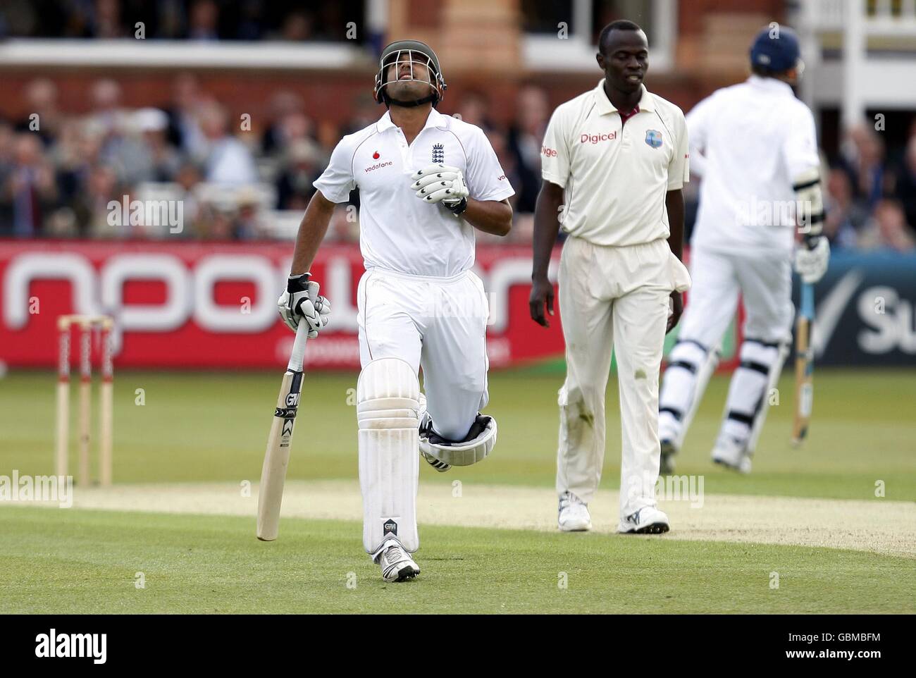 Cricket - primo test di npower - Day One - Inghilterra / West Indies - Lord's Cricket Ground. Ravi Bopara ottiene le sue cento corse durante il primo incontro di prova di npower al Lord's Cricket Ground, Londra. Foto Stock