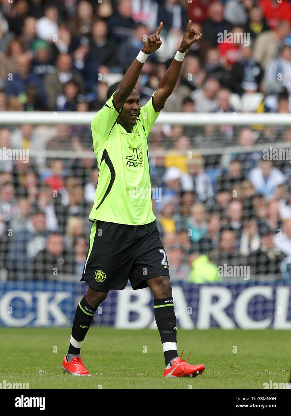 Calcio - Barclays Premier League - West Bromwich Albion / Wigan Athletic - The Hawthorns. Hugo Rodallega di Wigan Athletic celebra il punteggio dell'equalizzatore per renderlo 1-1 Foto Stock