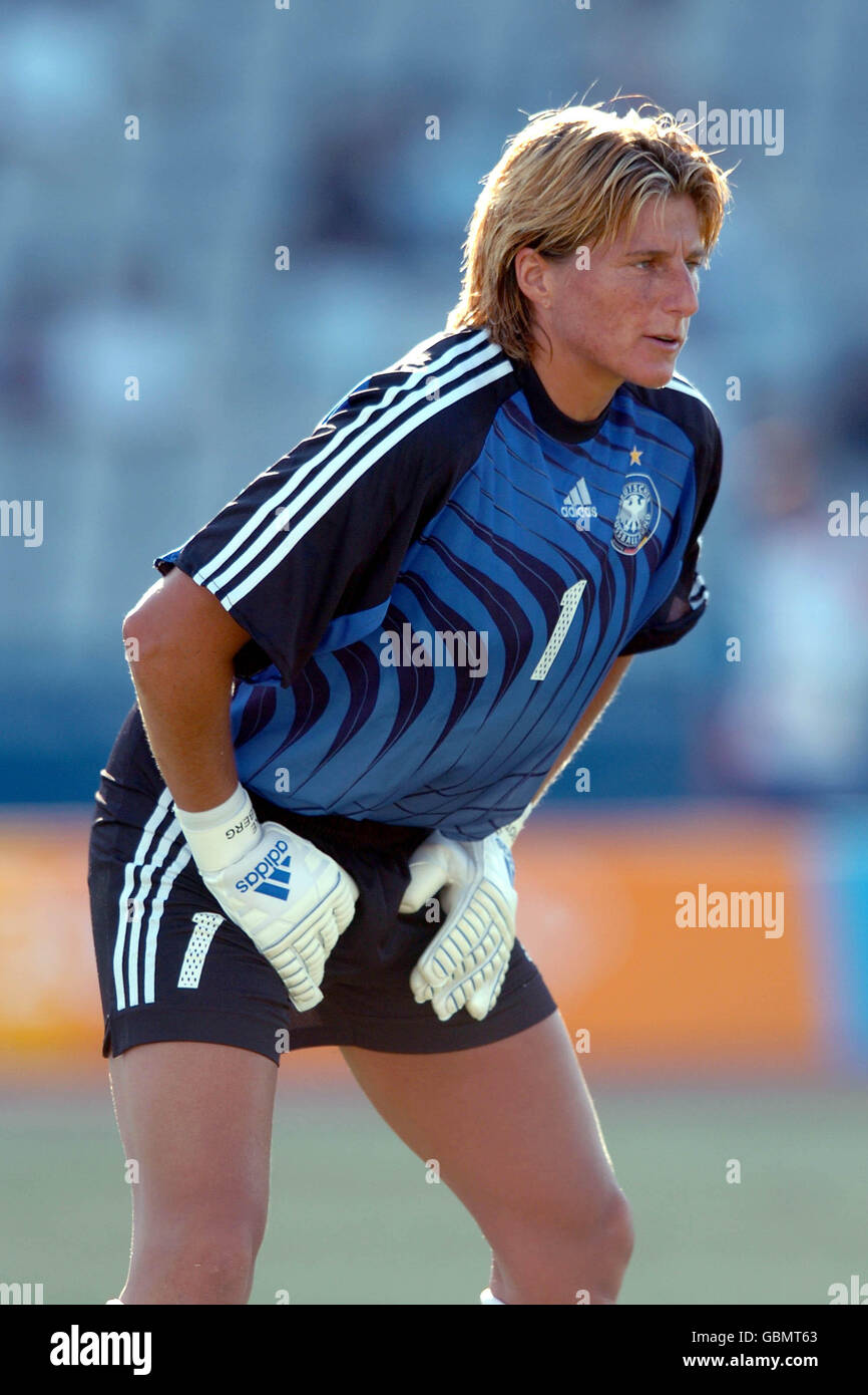 Calcio - Giochi Olimpici di Atene 2004 - primo turno femminile - Gruppo F - Germania / Cina. Silke Rottenberg, portiere tedesco Foto Stock