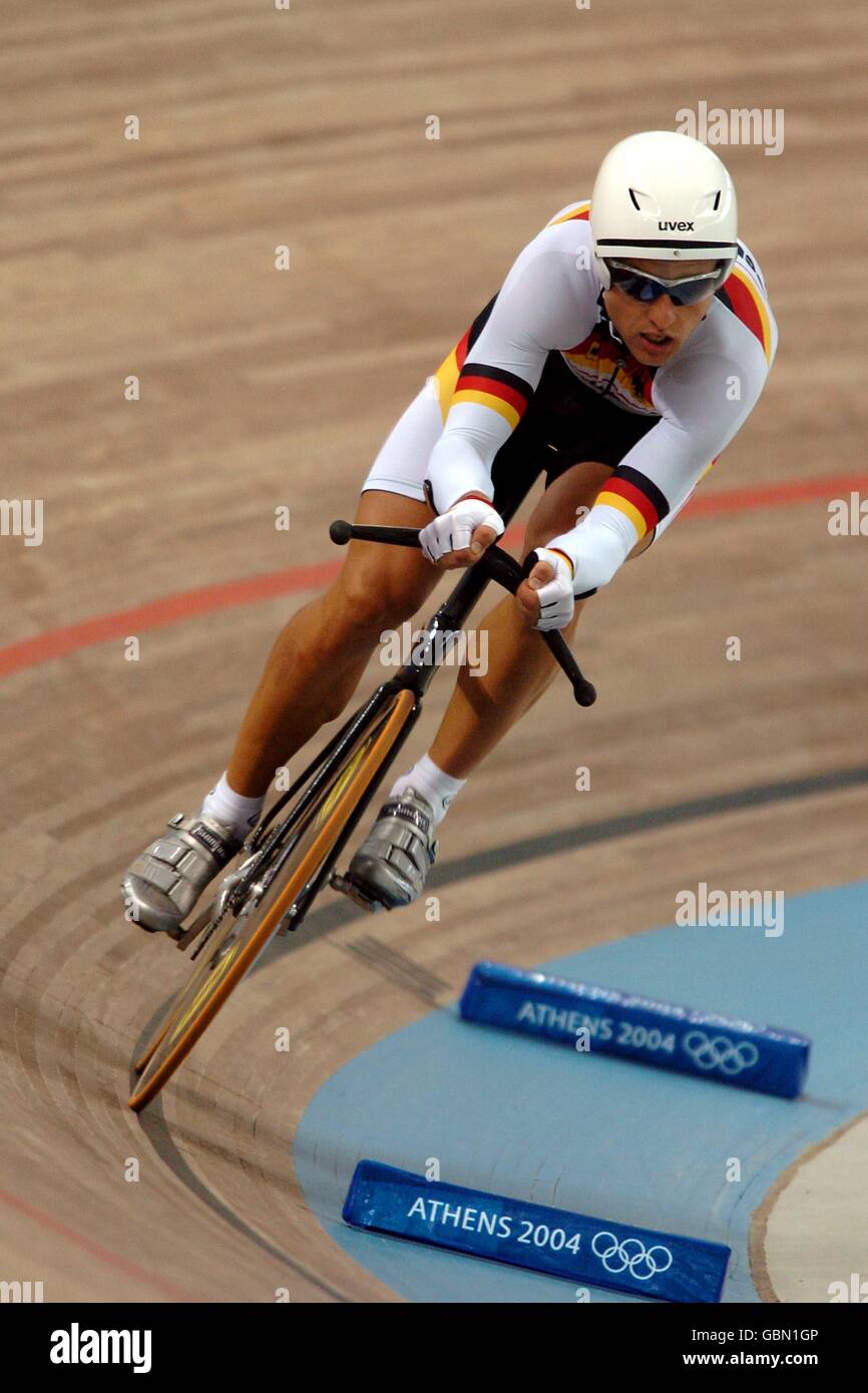 Escursioni in bicicletta - Giochi Olimpici di Atene 2004 - Uomini Individual Pursuit - Qualifiche - Calore quattro Foto Stock