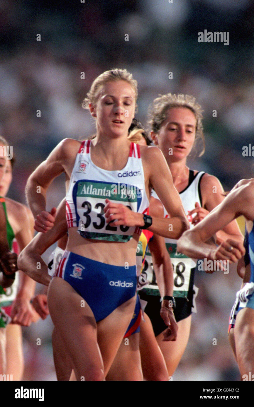 La Gran Bretagna Paula Radcliffe (l) conduce dal maggiordomo canadese Kathy (r) che ha cambiato fedeltà alla sua madre Gran Bretagna in 2000) Foto Stock