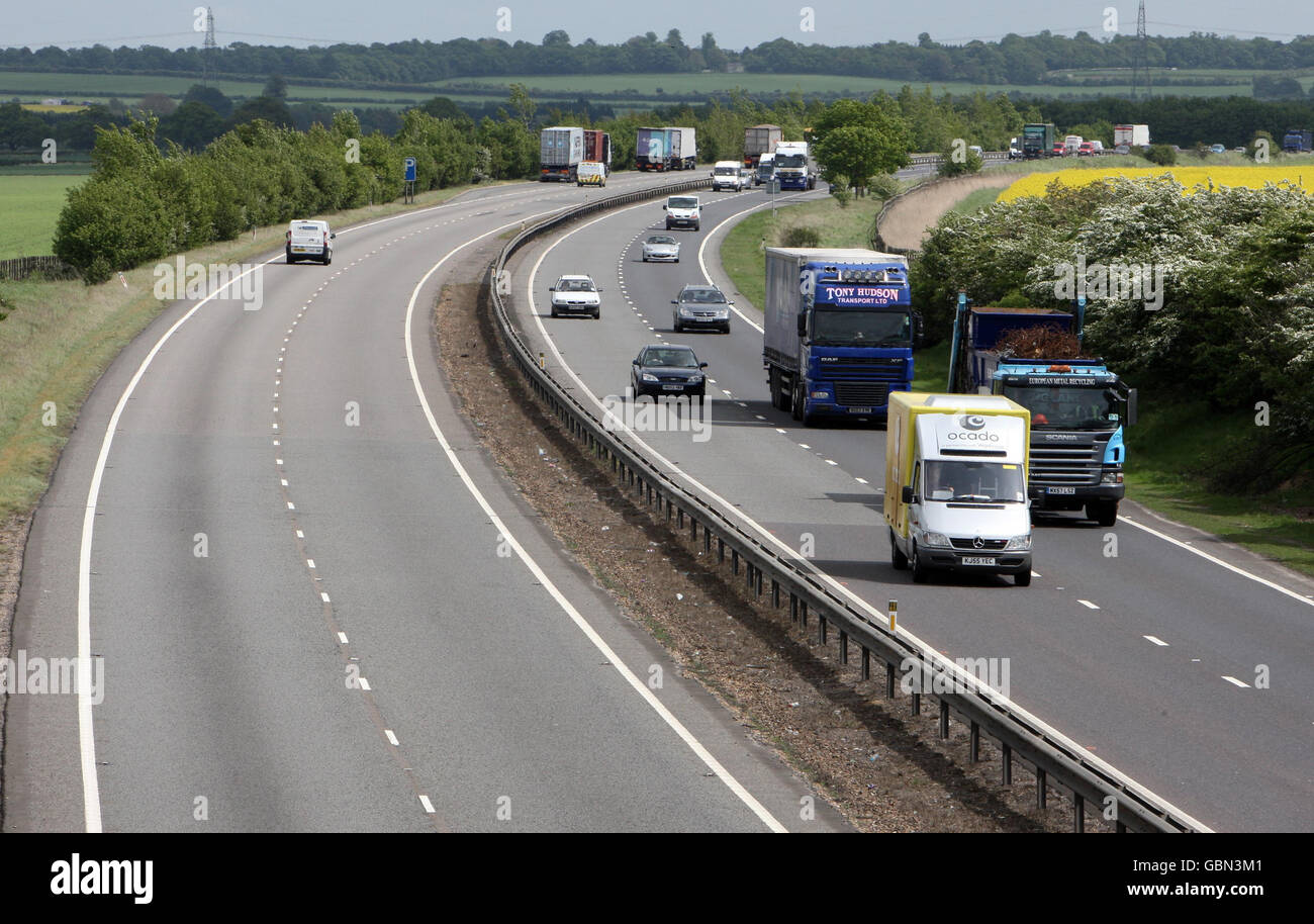 Vista generale della carreggiata Est della A14 a Newmarket, Suffolk. Tom Riall, Chief Executive della Divisione del Governo civile di Serco, una delle più grandi aziende di telecamere di velocità della Gran Bretagna, oggi si è dichiarato colpevole di una velocità di oltre 100 km/h sulla doppia carreggiata a 70 km/h. Foto Stock