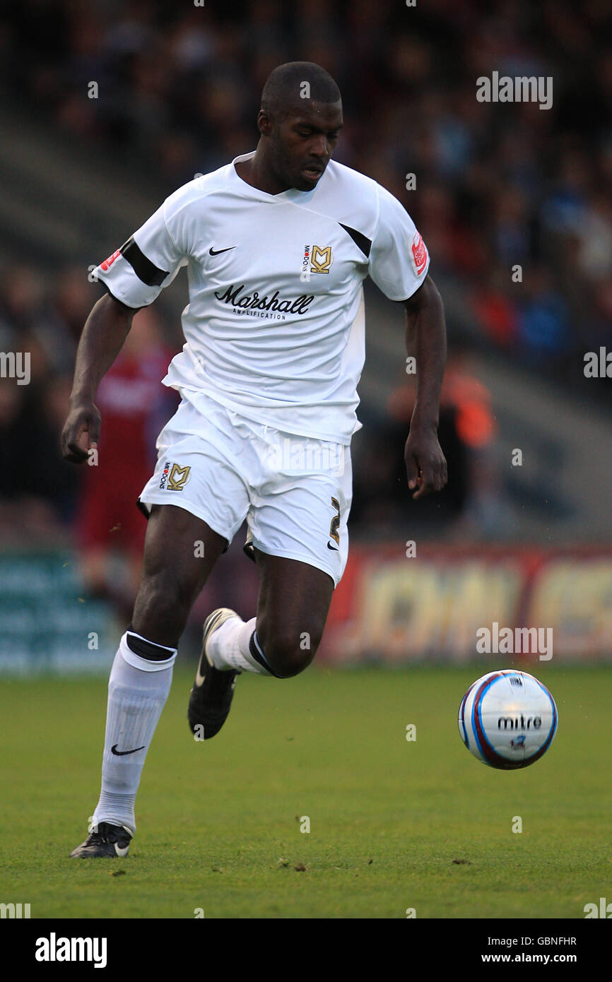 Calcio - Coca-Cola Football League One - Gioca alla semifinale - Scunthorpe United v Milton Keynes Dons - Glanford Park. Jude Stirling, Milton Keynes Dons Foto Stock