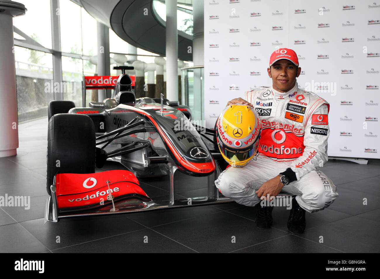 Motor Racing - Lewis Hamilton Foto chiamata - McLaren Technology Centre Foto Stock