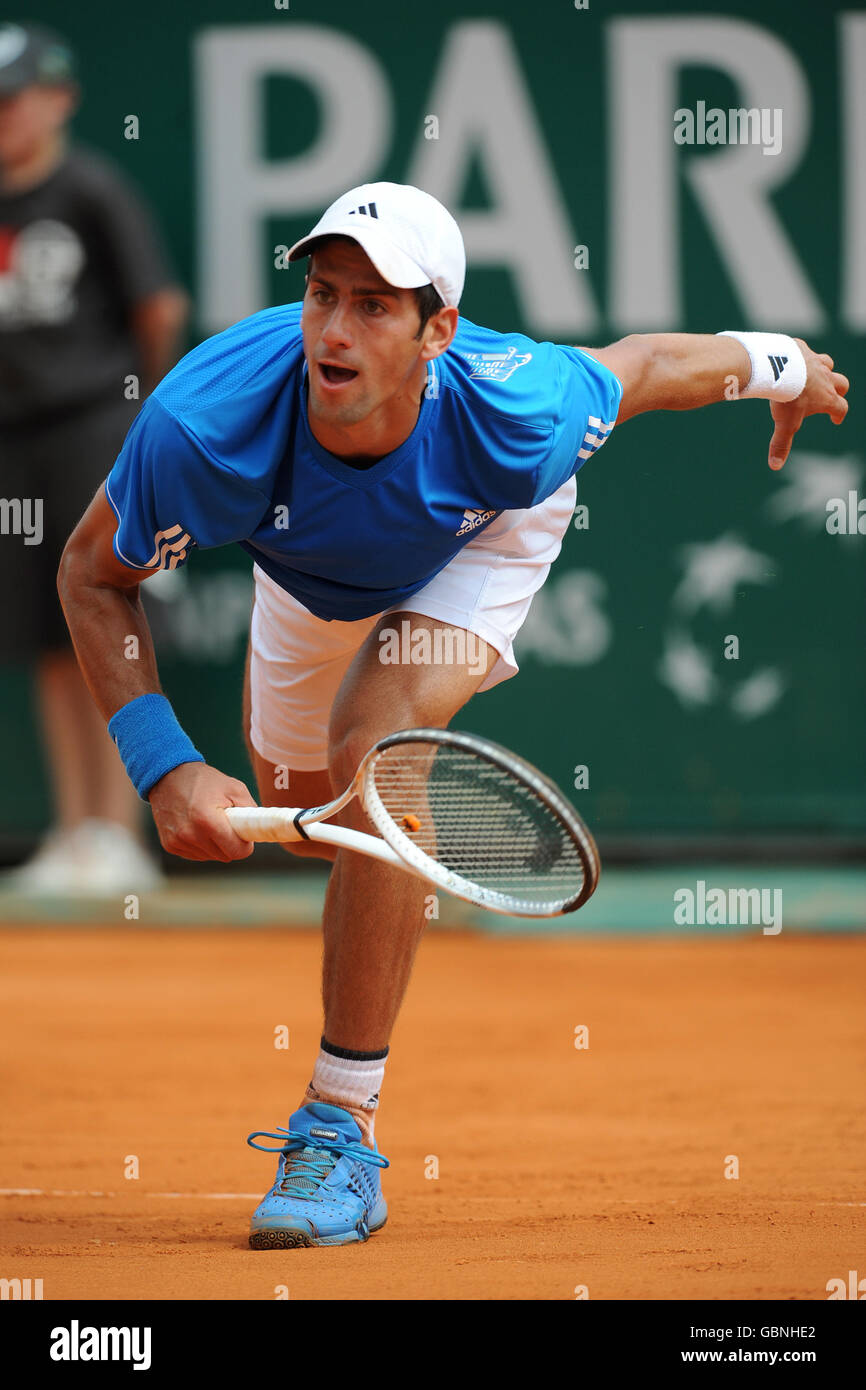 Novak Djokovic in azione contro Fernando Verdasco durante l'ATP Masters Series Monte-Carlo Foto Stock