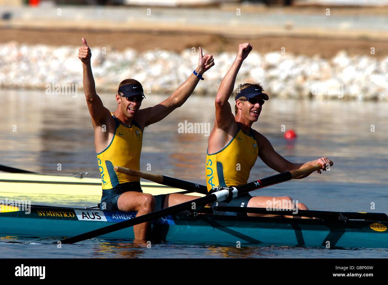 Canottaggio - Giochi Olimpici di Atene 2004 - Uomini coppie - finale Foto Stock