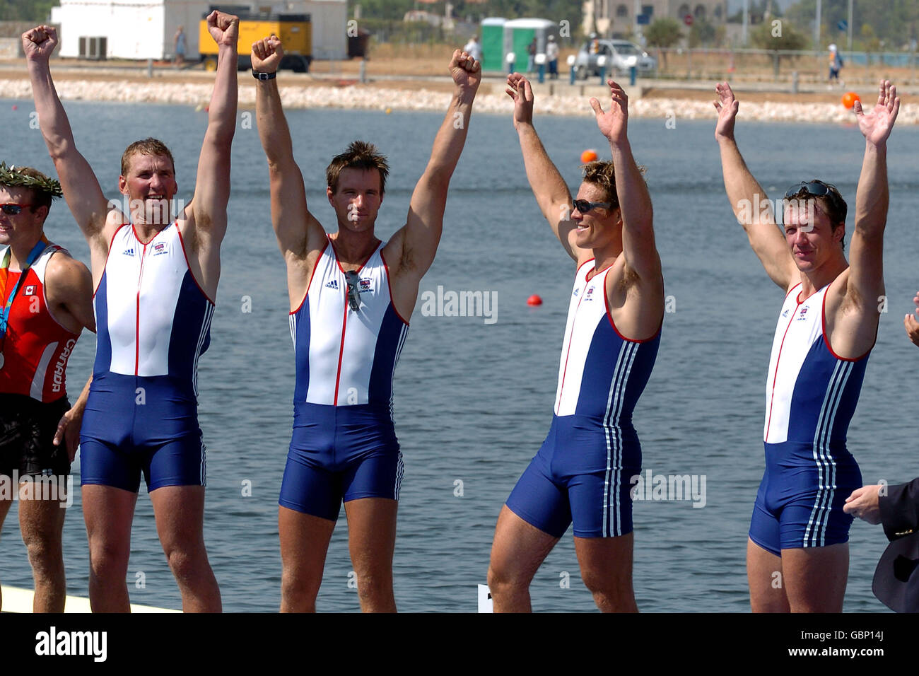 I quattro di Matthew Pinsent, ed Coode, James Cracknell e Steve Williams celebrano con i loro madals d'oro Foto Stock