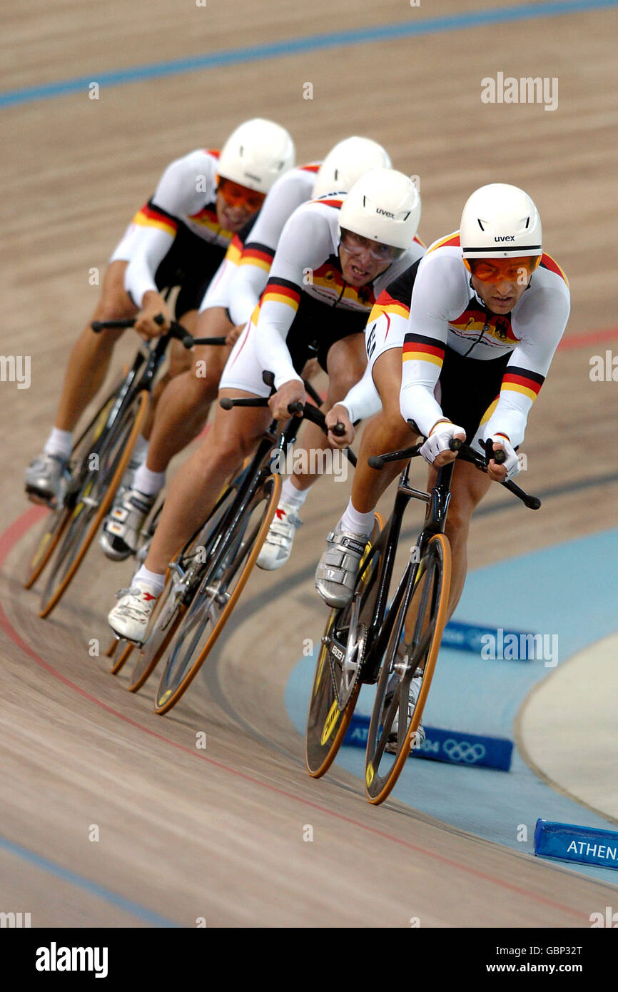 Escursioni in bicicletta - Giochi Olimpici di Atene 2004 - Gli uomini del team Pursuit Foto Stock